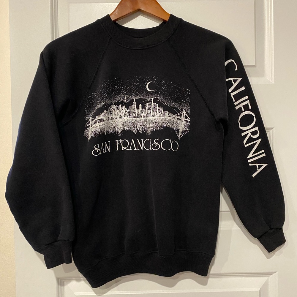 VINTAGE⚡️San Francisco California Black Hanes▪️Vintage 80’s  Crewneck⚡️ MEDIUM